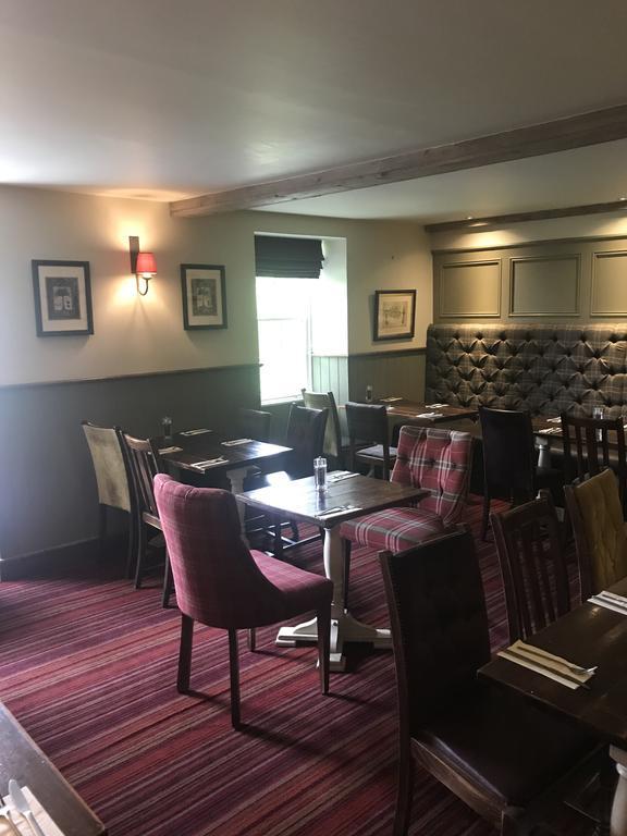 Riccarton Inn Currie Buitenkant foto