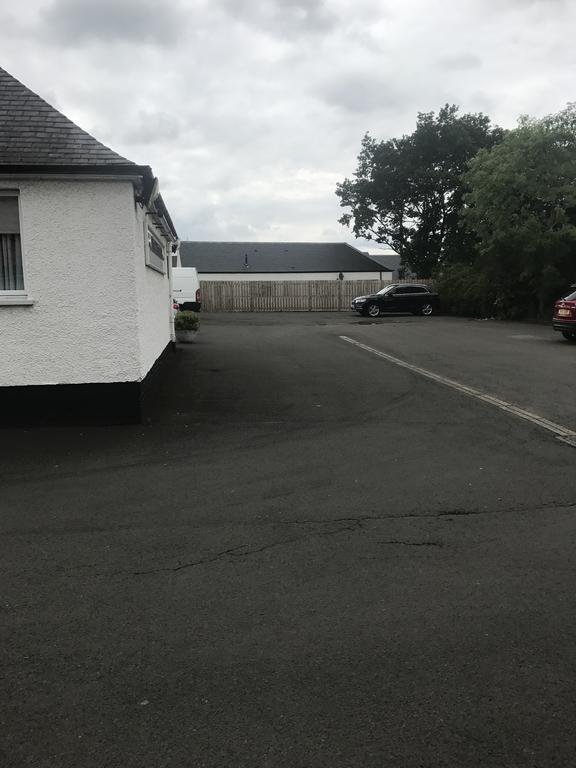 Riccarton Inn Currie Buitenkant foto
